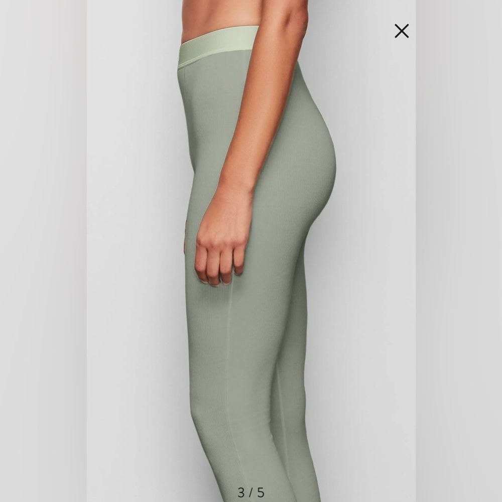 SKIMS Cotton Rib Legging - Picture 8 of 10